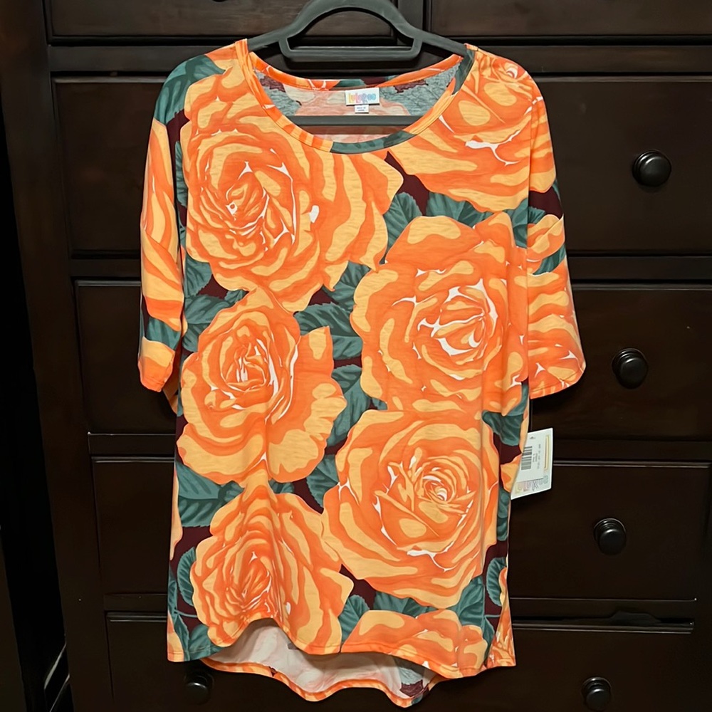 Gorgeous and vibrant high low top